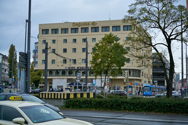05.09.2016 - Abriss Hotel Königshof Münchern