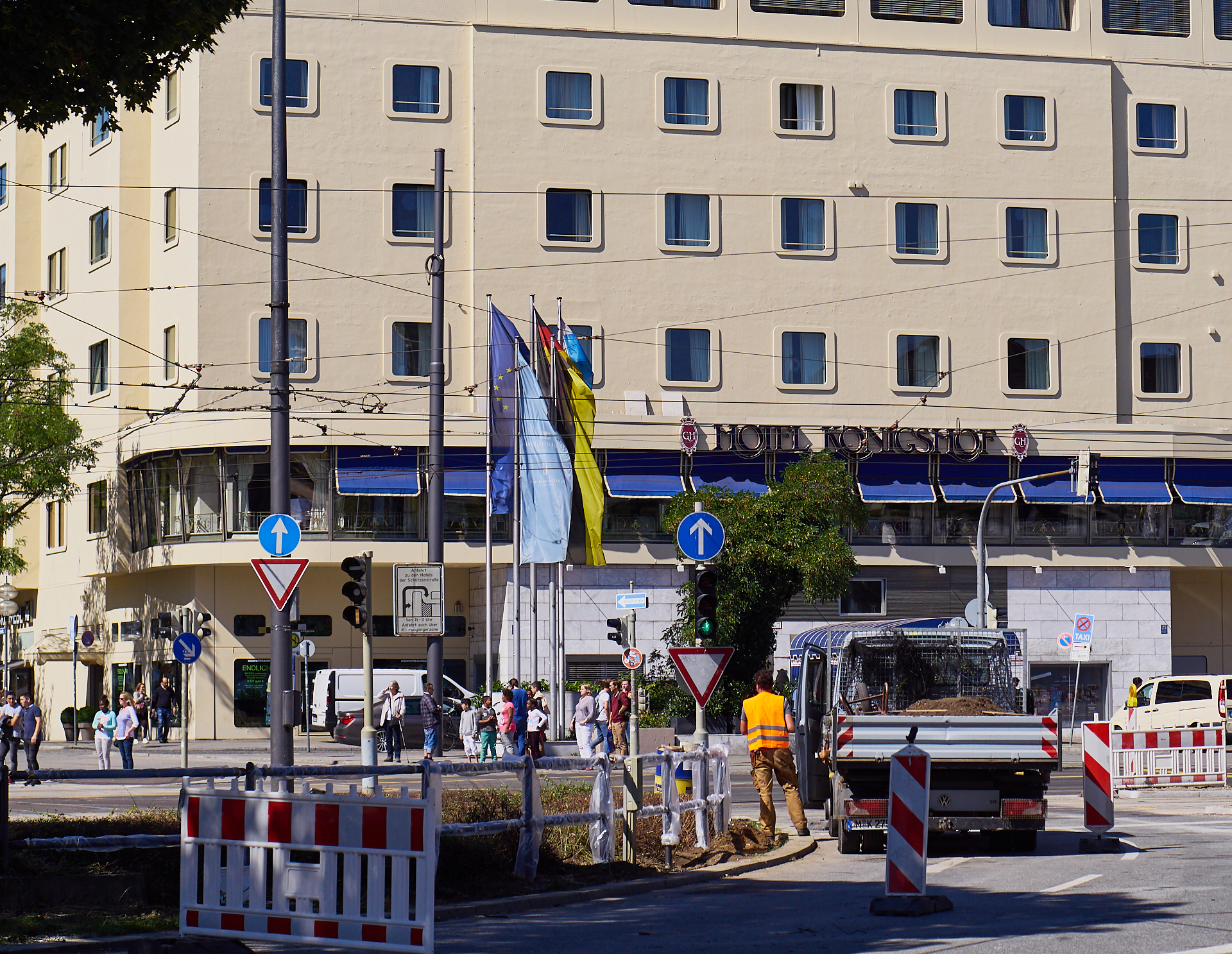 05.09.2016 - Abriss Hotel Königshof Münchern