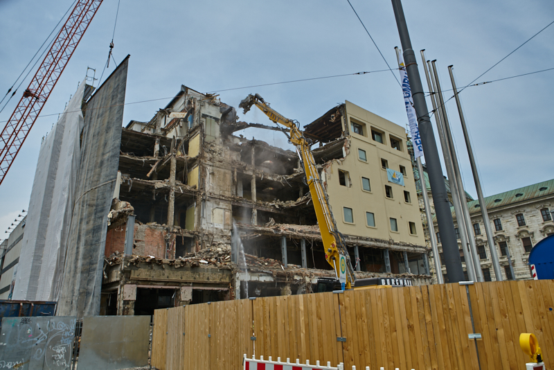 25.05.2019 - Abriss des Hotels Königshof München am Stachus
