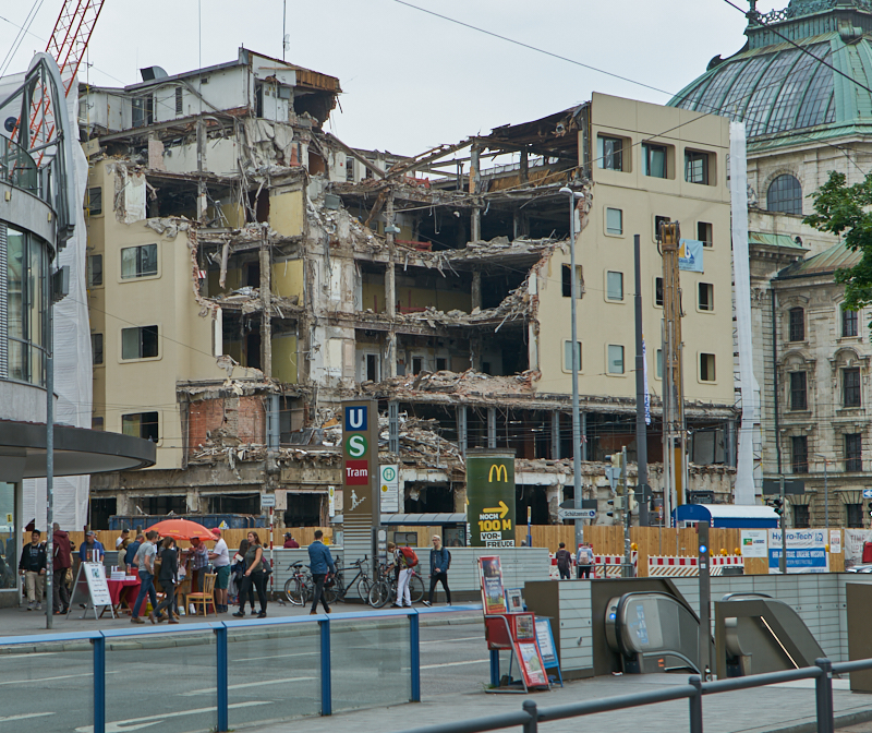 25.05.2019 - Abriss des Hotels Königshof München am Stachus