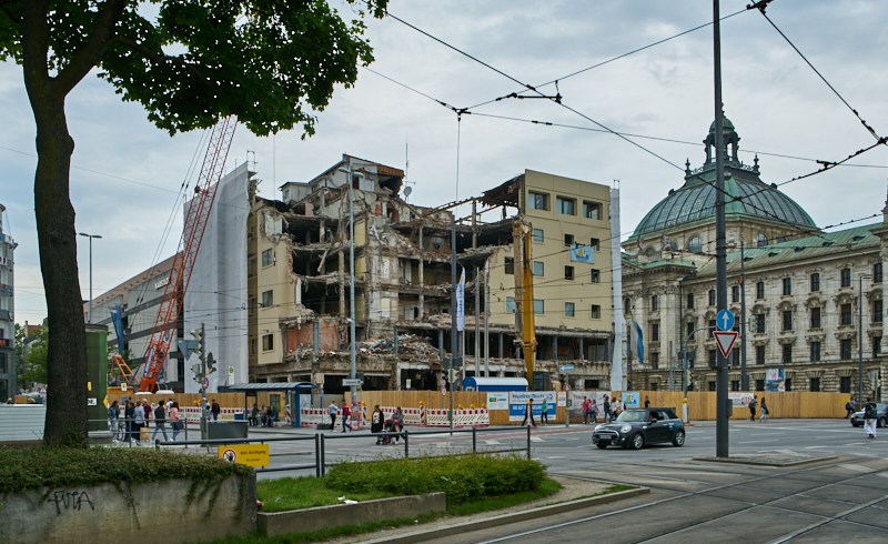 25.05.2019 - Abriss des Hotels Königshof München am Stachus