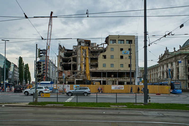 25.05.2019 - Abriss des Hotels Königshof München am Stachus