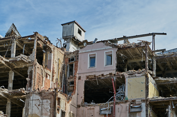 18.06.2019 - Abriss des Hotels Königshof in München.