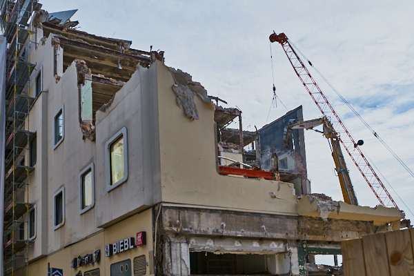 18.06.2019 - Abriss des Hotels Königshof in München.
