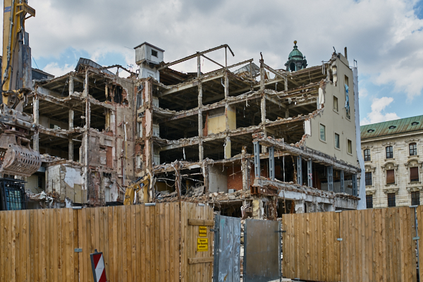 21.06.2019 - Abriss des Hotel Königshof München am Stachus
