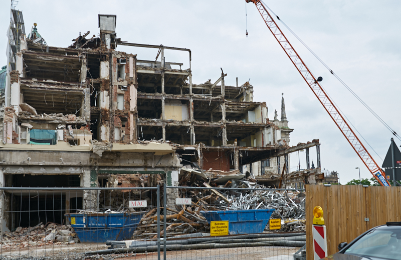 22.06.2019 - Abriss des Luxushotels Königshof am Stachus München