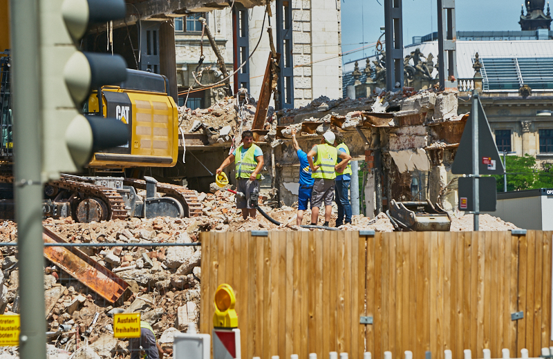 25.06.2019 - Notwendige Kernborhrung beim Abriss des Hotel Königshof