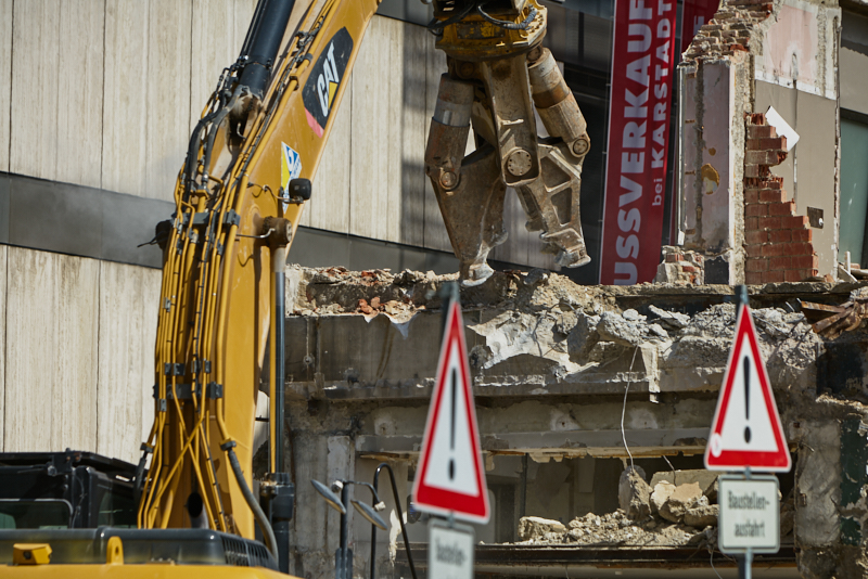 26.06.2019 - Abriss und Neubau des Luxushotels Königshof