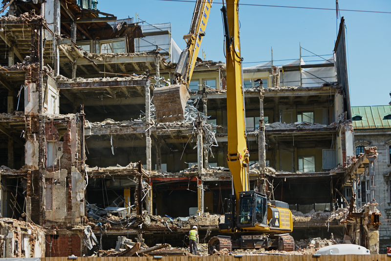 26.06.2019 - Abriss und Neubau des Luxushotels Königshof