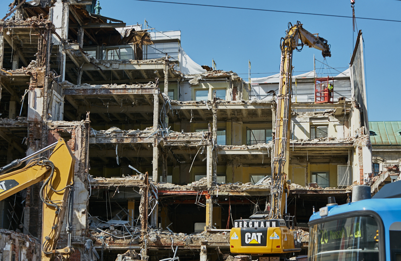 26.06.2019 - Abriss und Neubau des Luxushotels Königshof