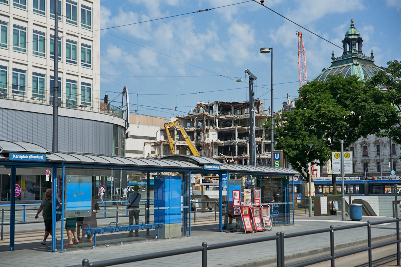 27.06.2019 - Abriss Hotel Königshof und Neubau eines modernen Hotels
