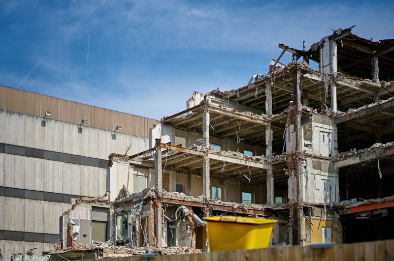 03.07.2019 - Abrissarbeiten am ehemaligen Luxushotel Königshof