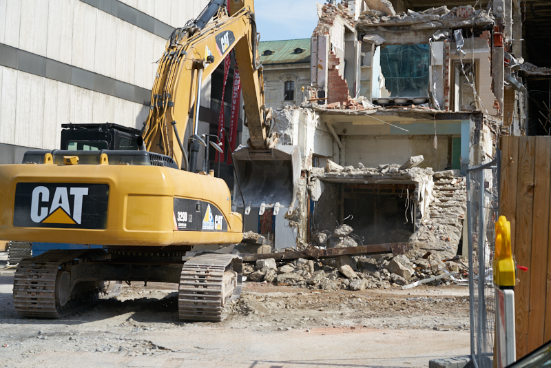 03.07.2019 - Abrissarbeiten am ehemaligen Luxushotel Königshof