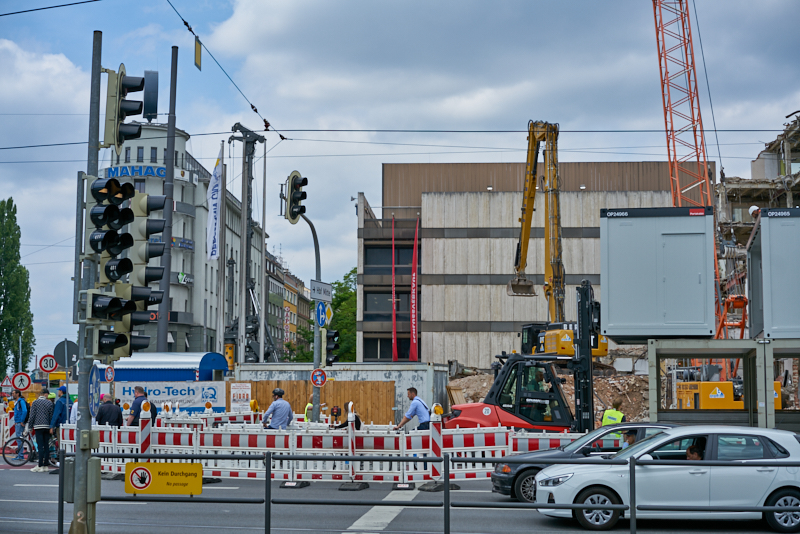 09.07.2019 - Neue Container für das Hotel Königshof