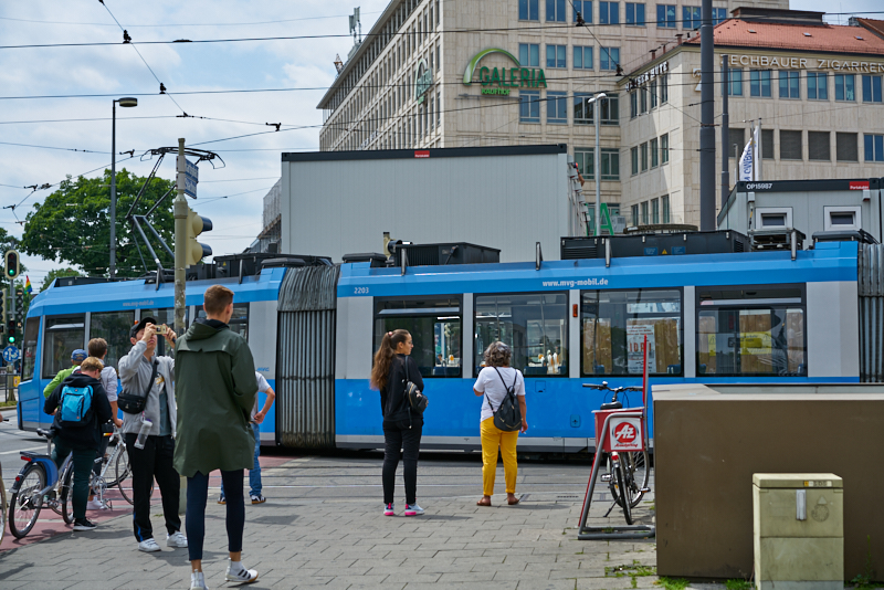 09.07.2019 - Neue Container für das Hotel Königshof