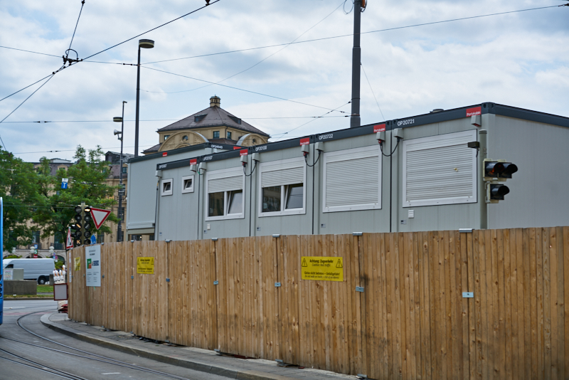 09.07.2019 - Neue Container für das Hotel Königshof