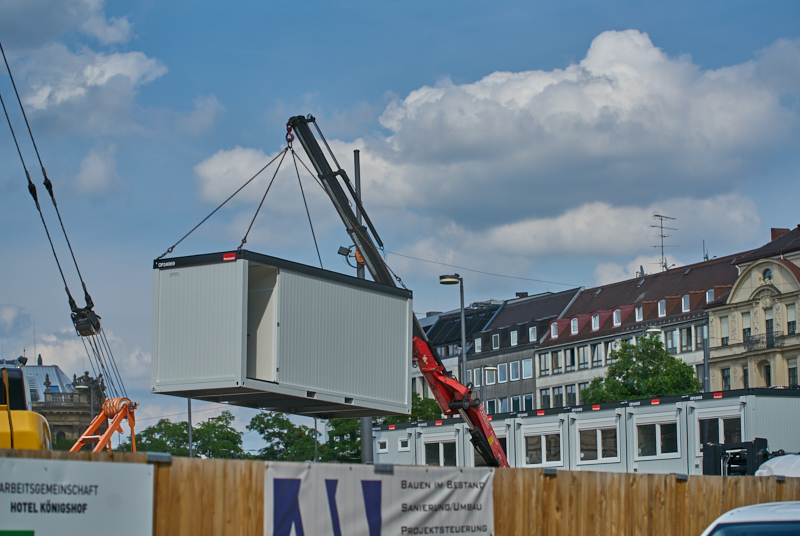 09.07.2019 - Neue Container für das Hotel Königshof