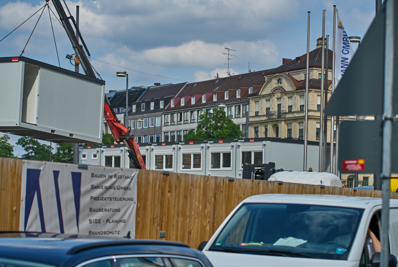 09.07.2019 - Neue Container für das Hotel Königshof