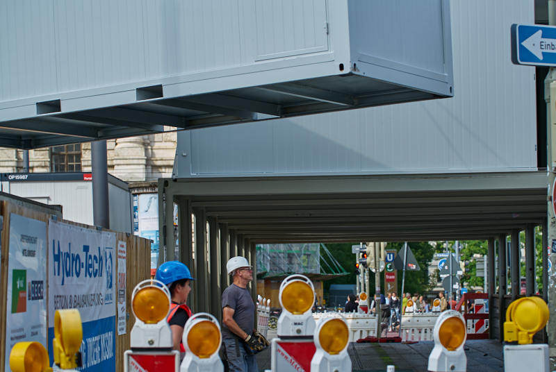 09.07.2019 - Neue Container für das Hotel Königshof