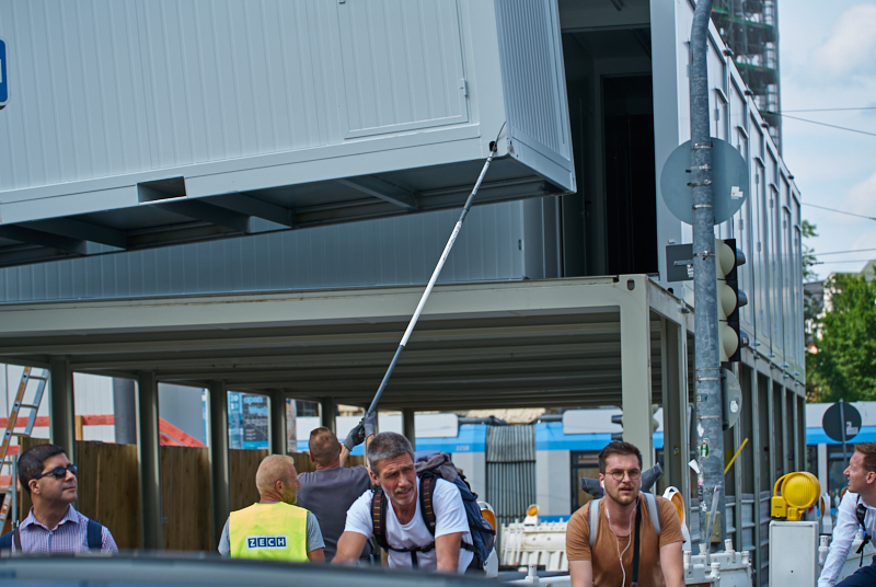 09.07.2019 - Neue Container für das Hotel Königshof
