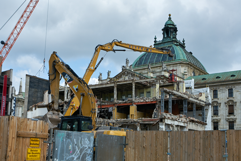 15.07.2019 - Neubau und Abriss vom Hotel Königshof München