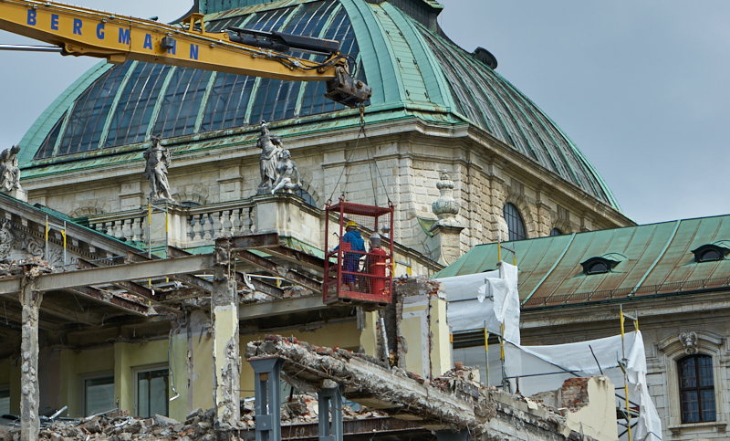 15.07.2019 - Neubau und Abriss vom Hotel Königshof München
