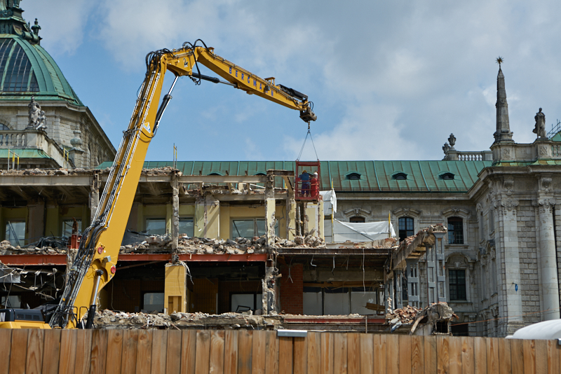 15.07.2019 - Neubau und Abriss vom Hotel Königshof München