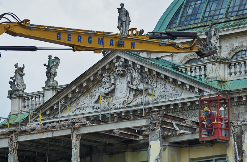 15.07.2019 - Neubau und Abriss vom Hotel Königshof München