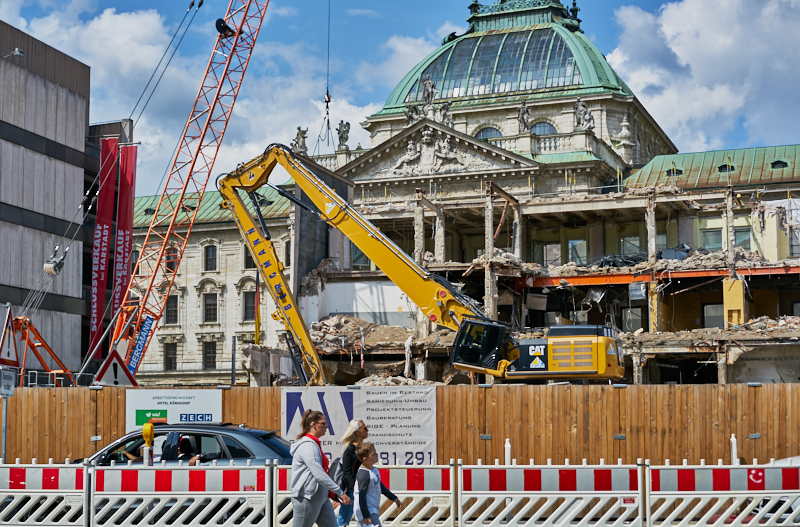 15.07.2019 - Neubau und Abriss vom Hotel Königshof München