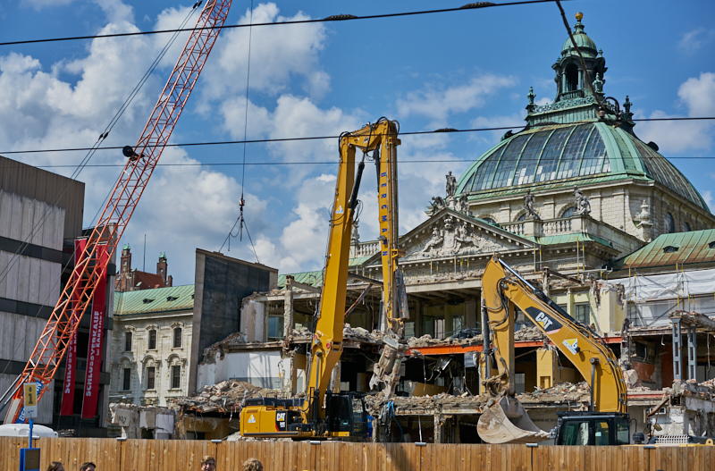 15.07.2019 - Neubau und Abriss vom Hotel Königshof München