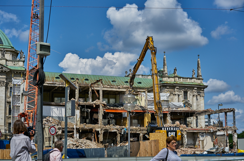 15.07.2019 - Neubau und Abriss vom Hotel Königshof München