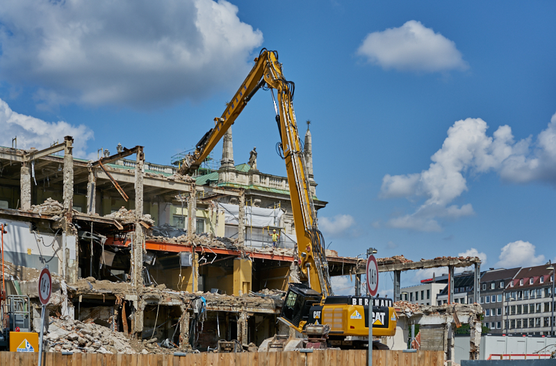 15.07.2019 - Neubau und Abriss vom Hotel Königshof München