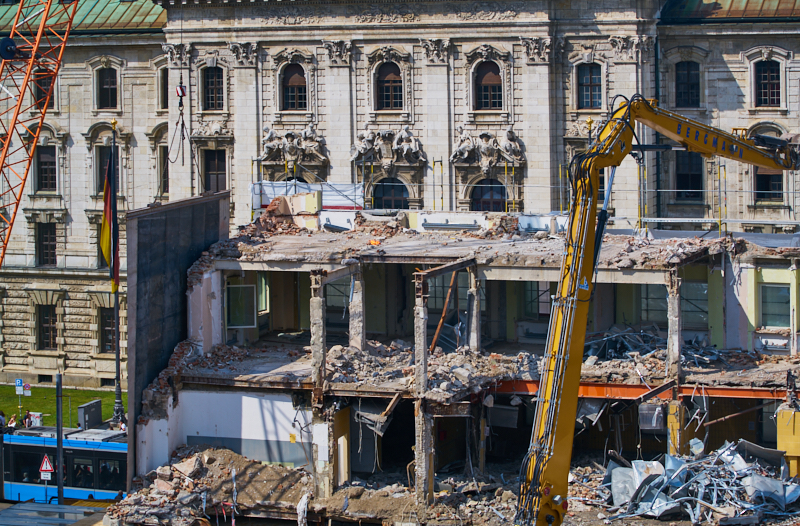 15.07.2019 - Neubau und Abriss vom Hotel Königshof München