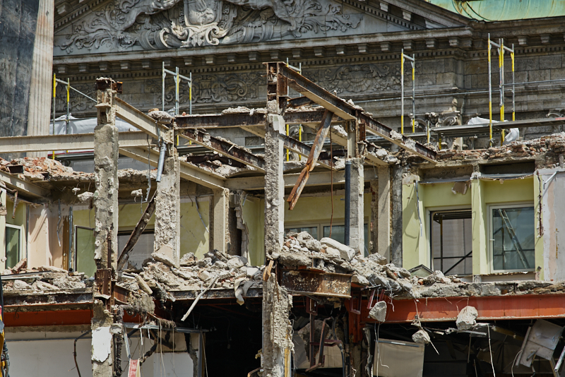 16.07.2019 - Abriss-und-Neubau-des-Hotel-Königshof-in-München