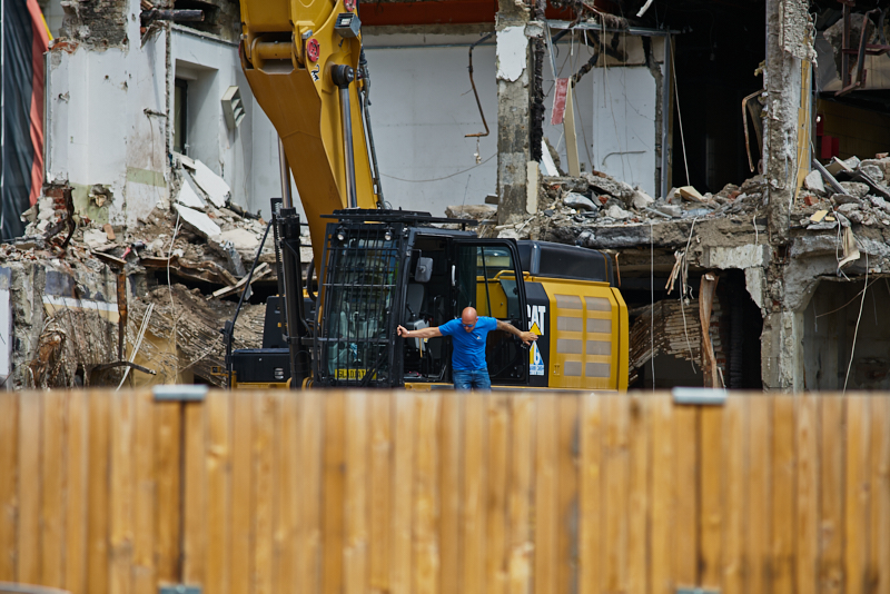 16.07.2019 - Abriss-und-Neubau-des-Hotel-Königshof-in-München
