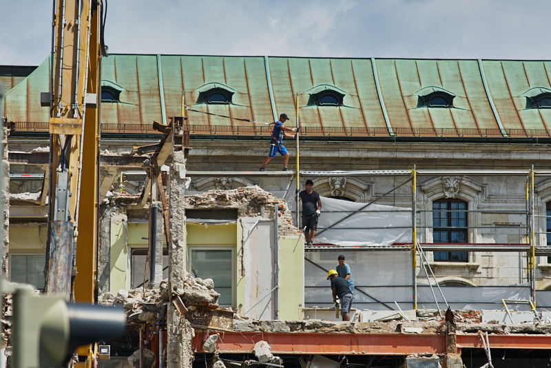 16.07.2019 - Abriss-und-Neubau-des-Hotel-Königshof-in-München