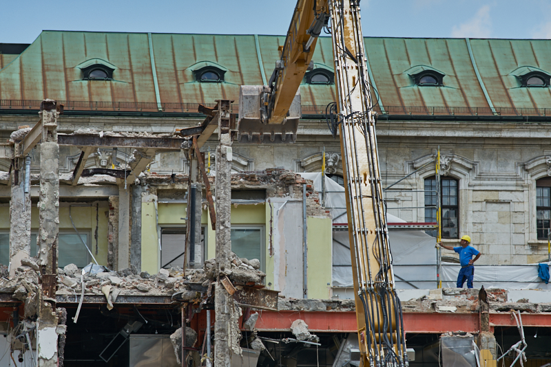 16.07.2019 - Abriss-und-Neubau-des-Hotel-Königshof-in-München