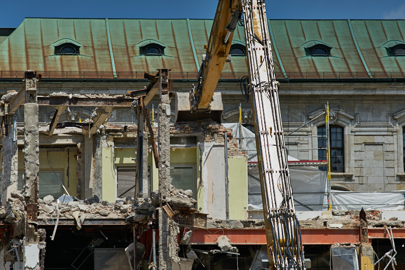 16.07.2019 - Abriss-und-Neubau-des-Hotel-Königshof-in-München