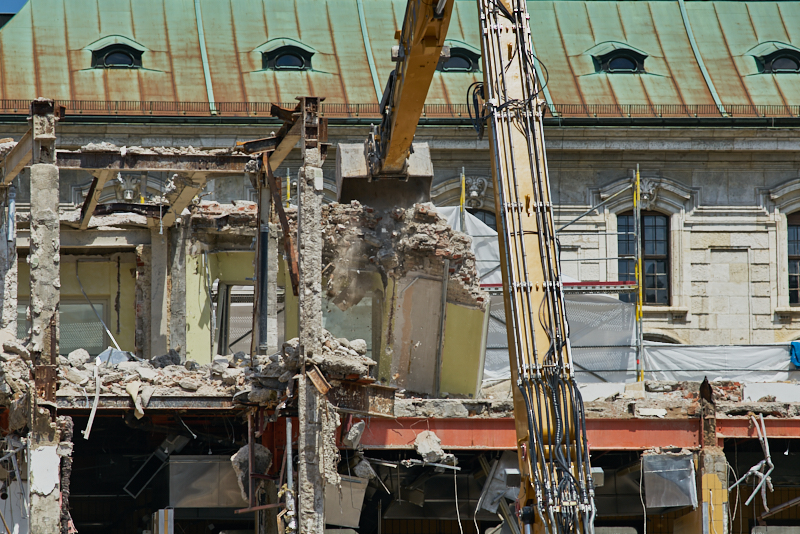 16.07.2019 - Abriss-und-Neubau-des-Hotel-Königshof-in-München