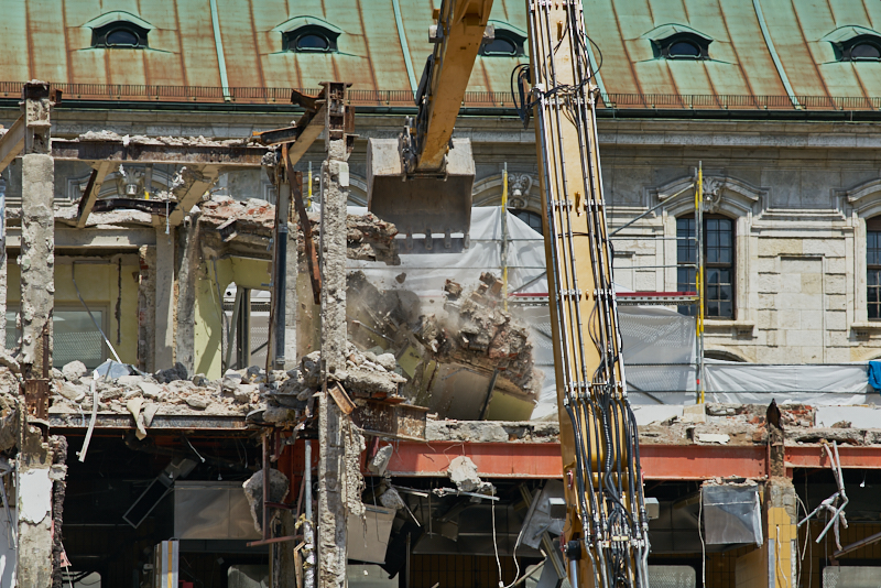16.07.2019 - Abriss-und-Neubau-des-Hotel-Königshof-in-München