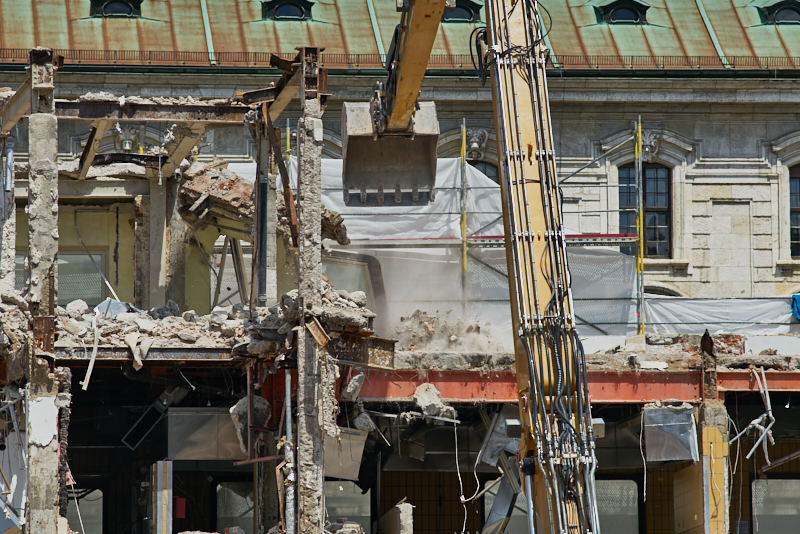 16.07.2019 - Abriss-und-Neubau-des-Hotel-Königshof-in-München