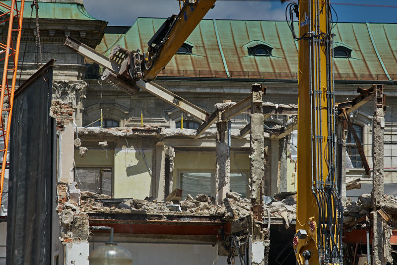 16.07.2019 - Abriss-und-Neubau-des-Hotel-Königshof-in-München