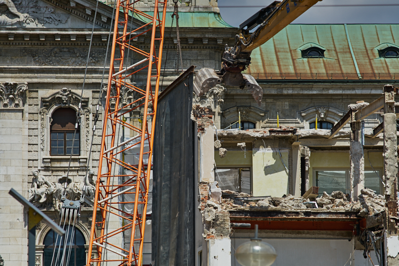 16.07.2019 - Abriss-und-Neubau-des-Hotel-Königshof-in-München