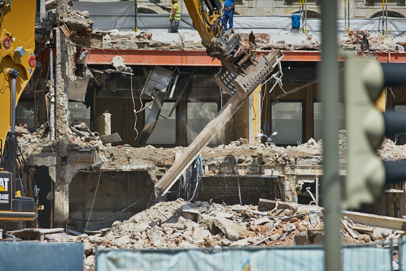 16.07.2019 - Abriss-und-Neubau-des-Hotel-Königshof-in-München
