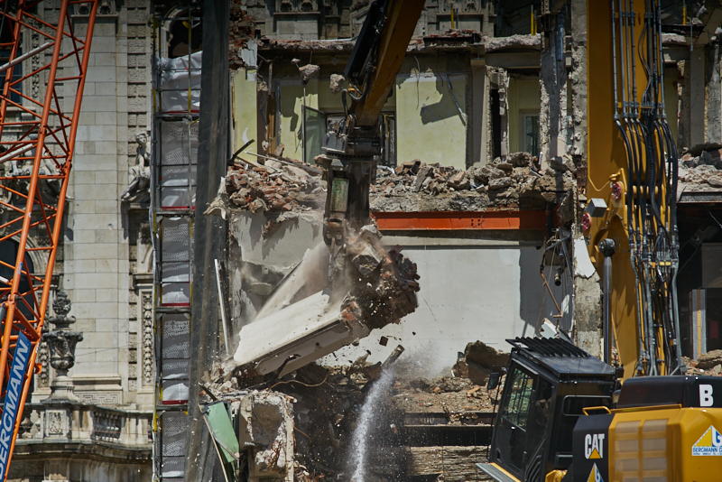 16.07.2019 - Abriss-und-Neubau-des-Hotel-Königshof-in-München