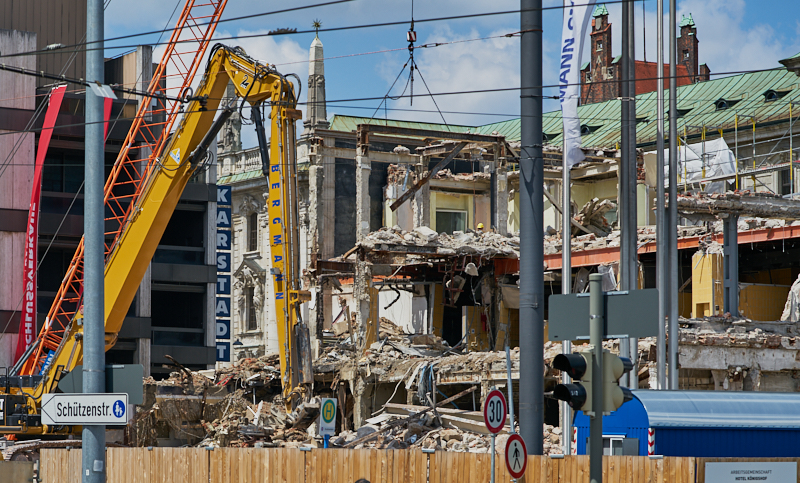 16.07.2019 - Abriss-und-Neubau-des-Hotel-Königshof-in-München