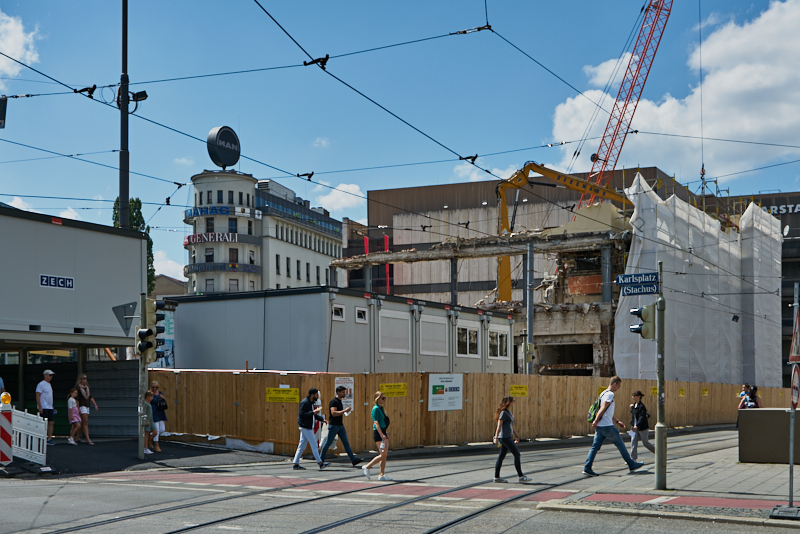 16.07.2019 - Abriss-und-Neubau-des-Hotel-Königshof-in-München
