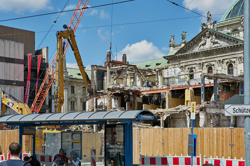 16.07.2019 - Abriss-und-Neubau-des-Hotel-Königshof-in-München