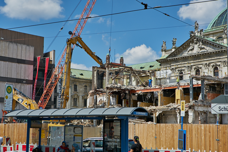 16.07.2019 - Abriss-und-Neubau-des-Hotel-Königshof-in-München