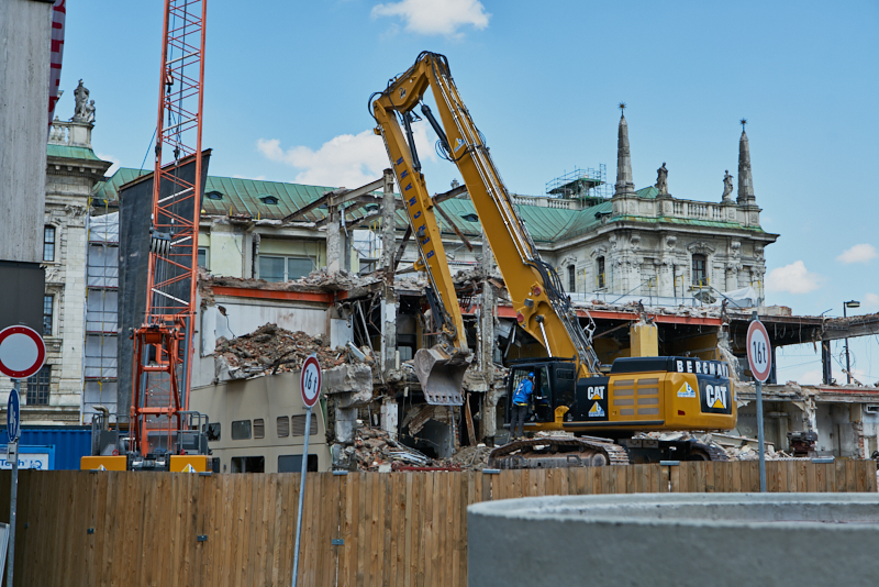 16.07.2019 - Abriss-und-Neubau-des-Hotel-Königshof-in-München